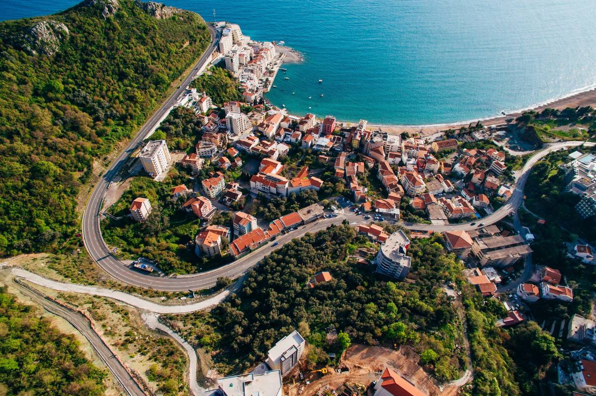 Zašto su Rafailovići jedna od najtraženijih lokacija na crnogorskom primorju